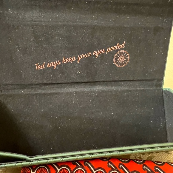 Ted Baker Aviator Unisex Sunglasses - Picture 9 of 12